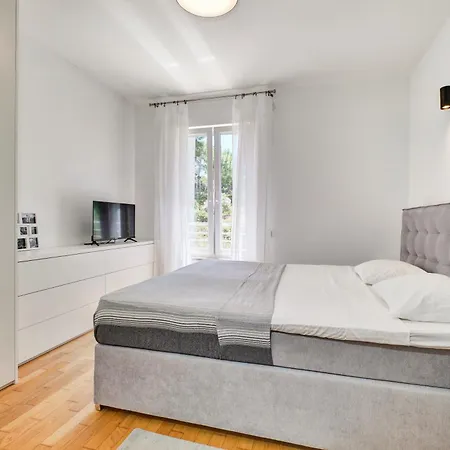 Dea 4 Apartman *