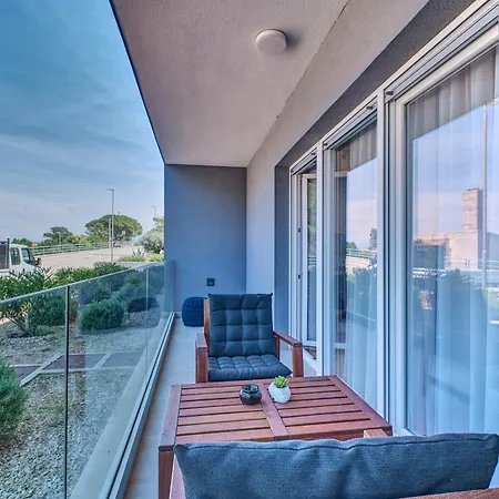 Apartman Dea 4 *